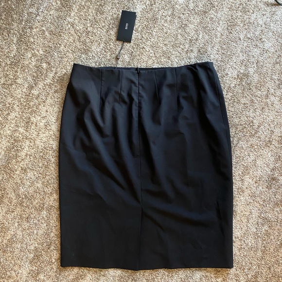 Hugo boss pencil skirt - Picture 2 of 3